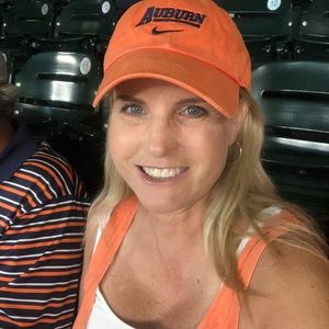 Meet your Posher, Tina